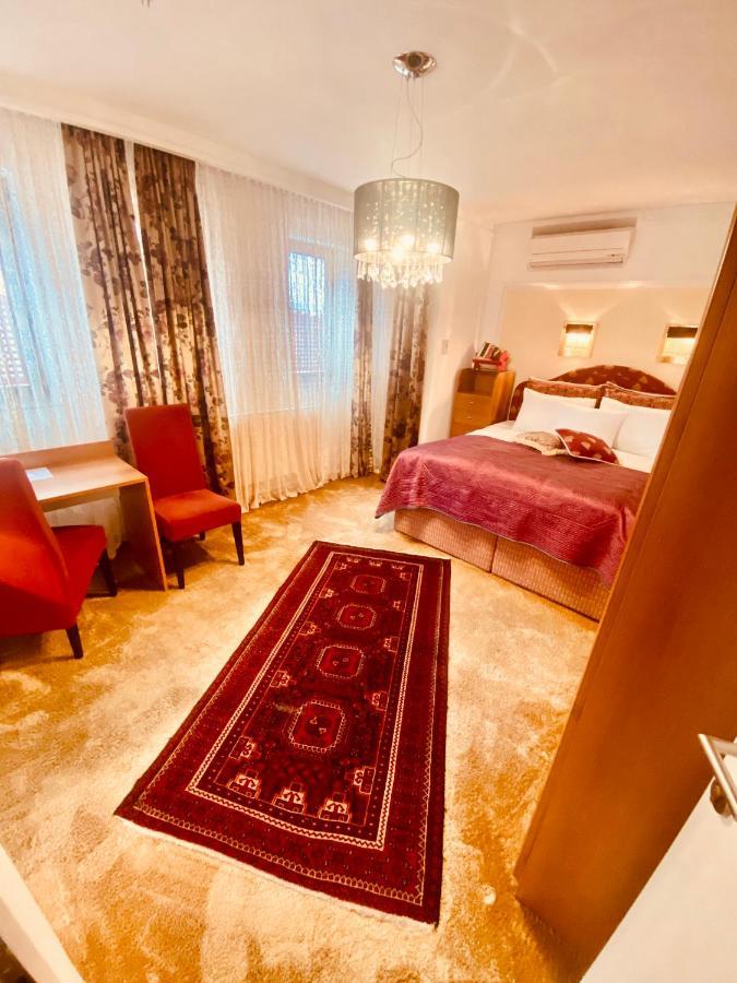 Halvat Guesthouse SJJ Buitenkant foto