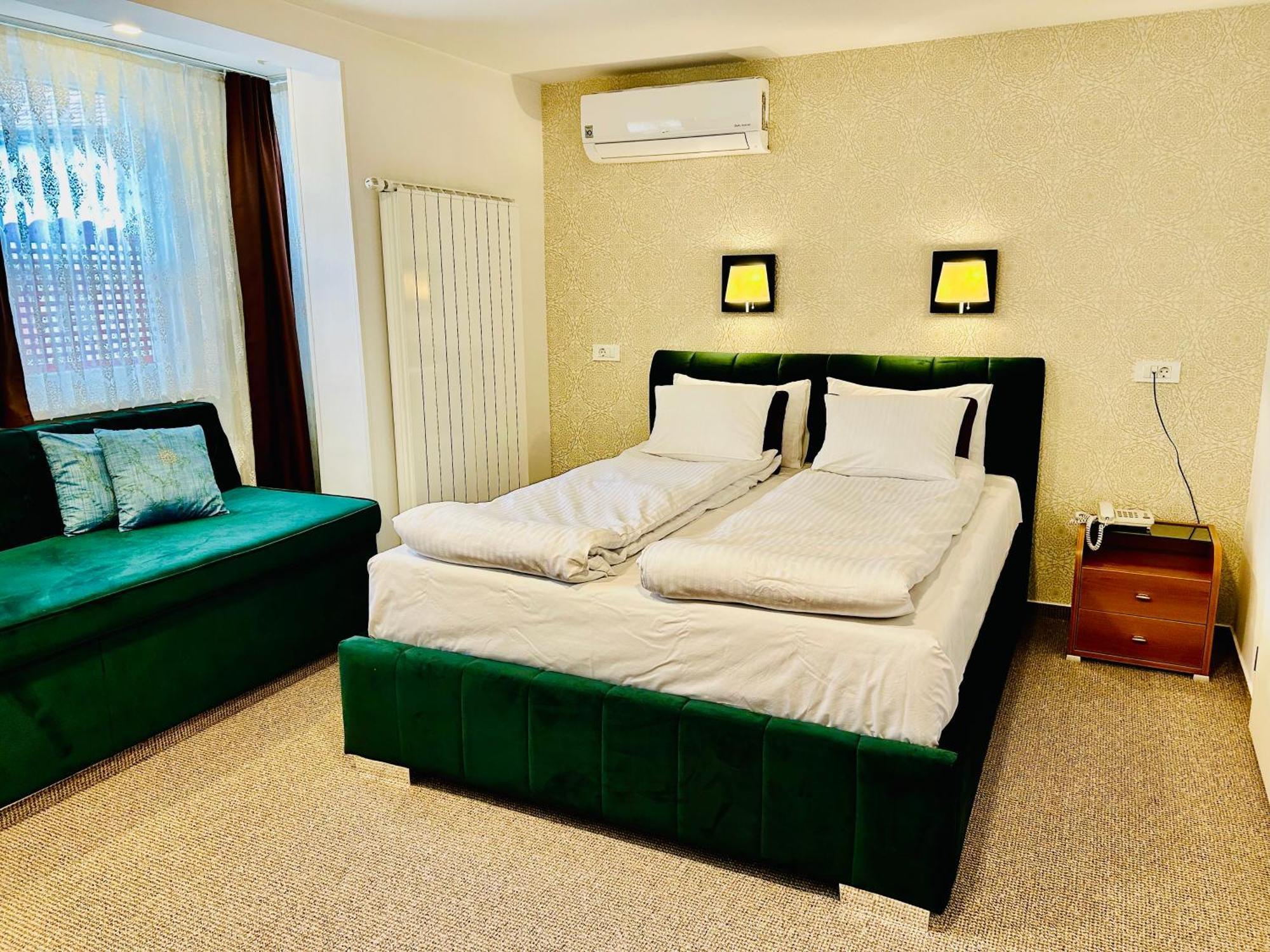 Halvat Guesthouse SJJ Buitenkant foto